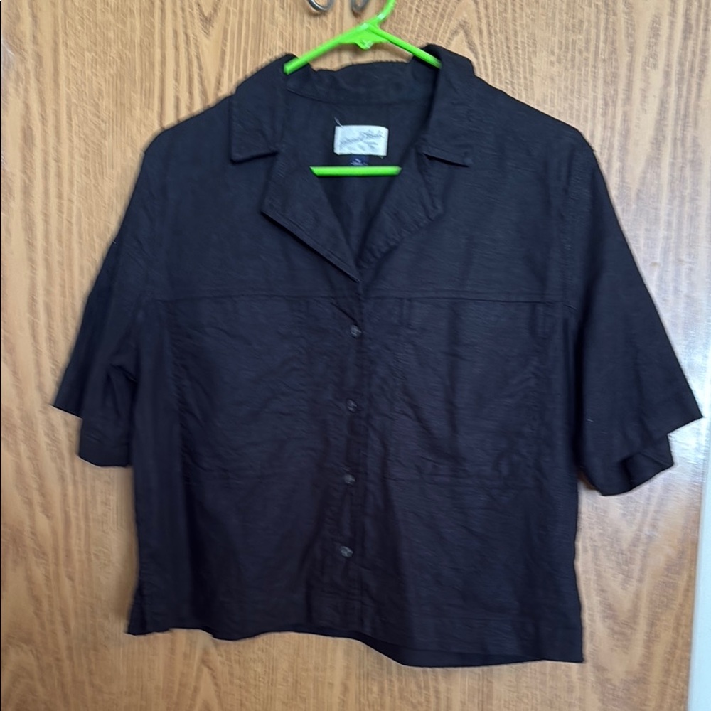 Universal Thread Black Short Sleeve Button-Down Shirt